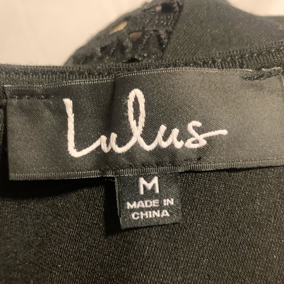 NWT Lulus Black Bell Sleeve Lace Dress sz Med - Picture 4 of 6